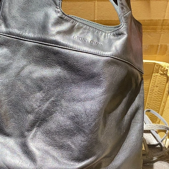 S***苏中古香水项链手链耳饰耳钉锆石（处理）