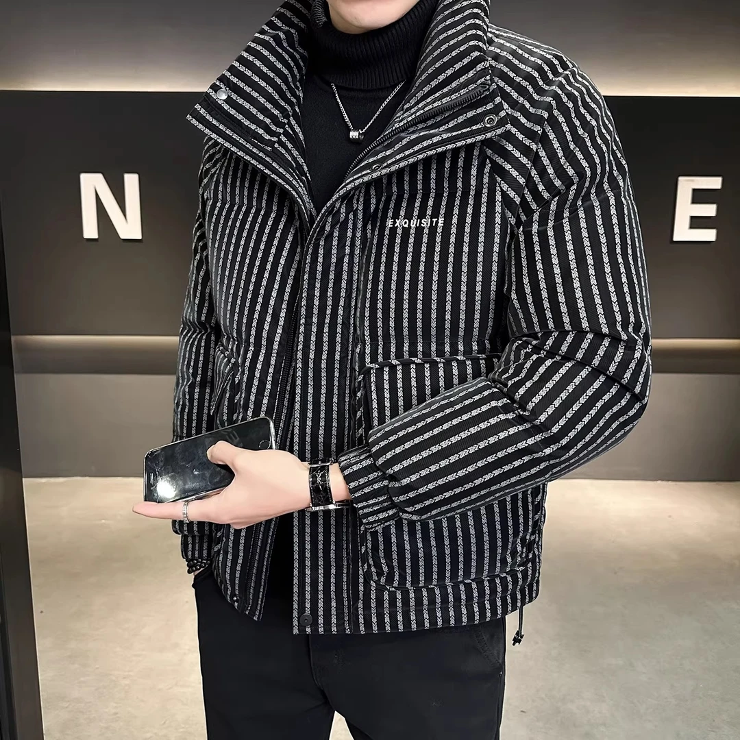 CQV羽绒服男款竖条纹高端免洗新款痞帅保暖防寒服休闲外套冬装男