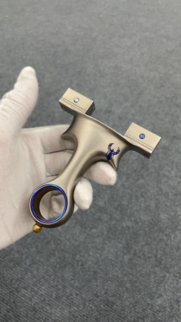 一休出品吃鸡弓 重击 钛合金快压大威力户外竞技高精度弹弓玩具