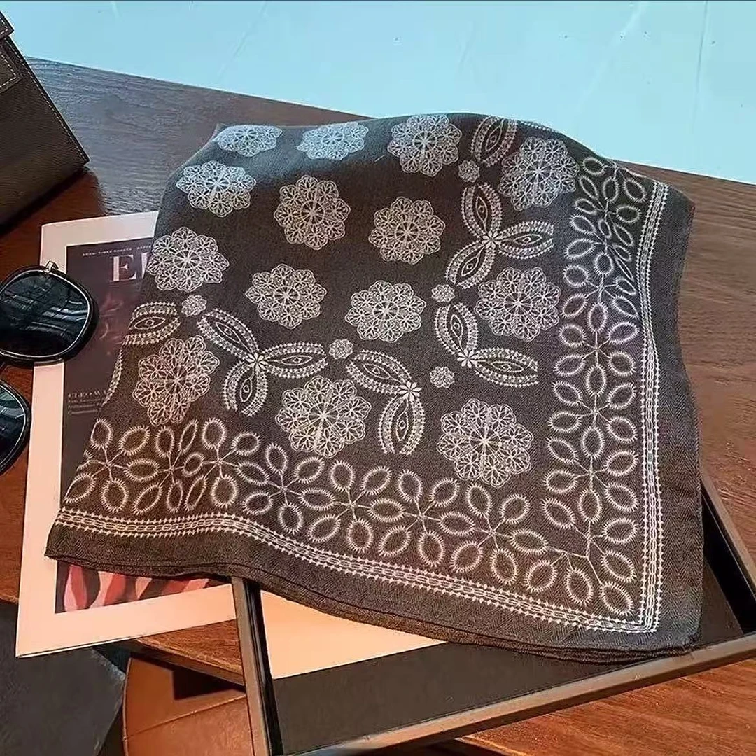 【新粉福利】70*70方巾气质百搭时尚丝巾-素心织梦