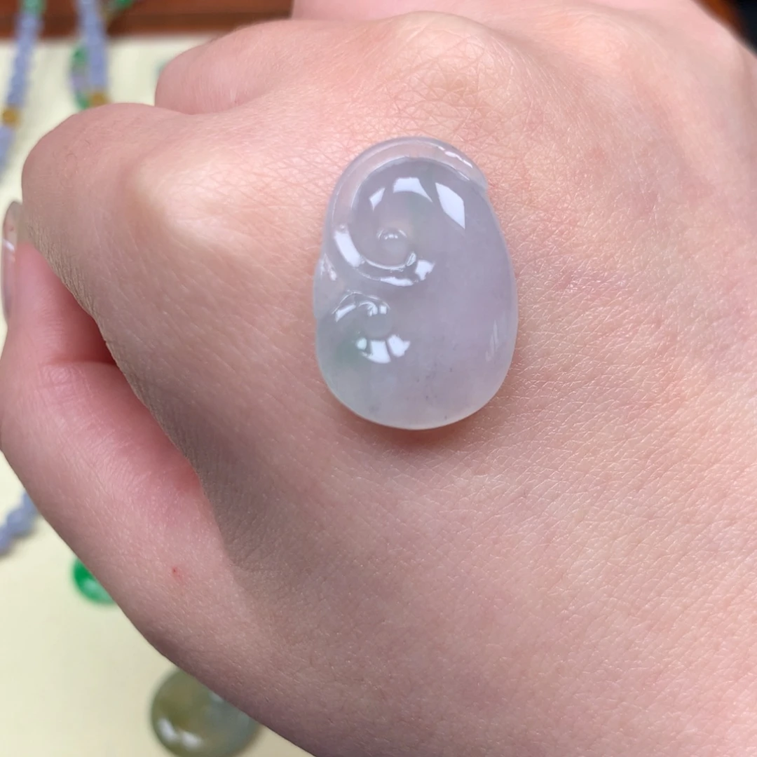 定制翡翠未镶嵌如意