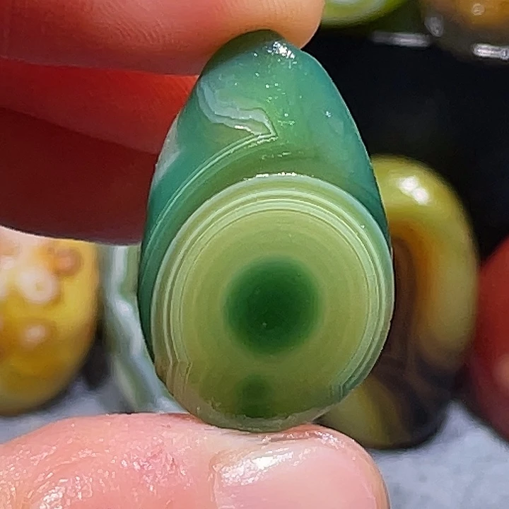 玛瑙/玉髓未镶嵌珠宝奇石