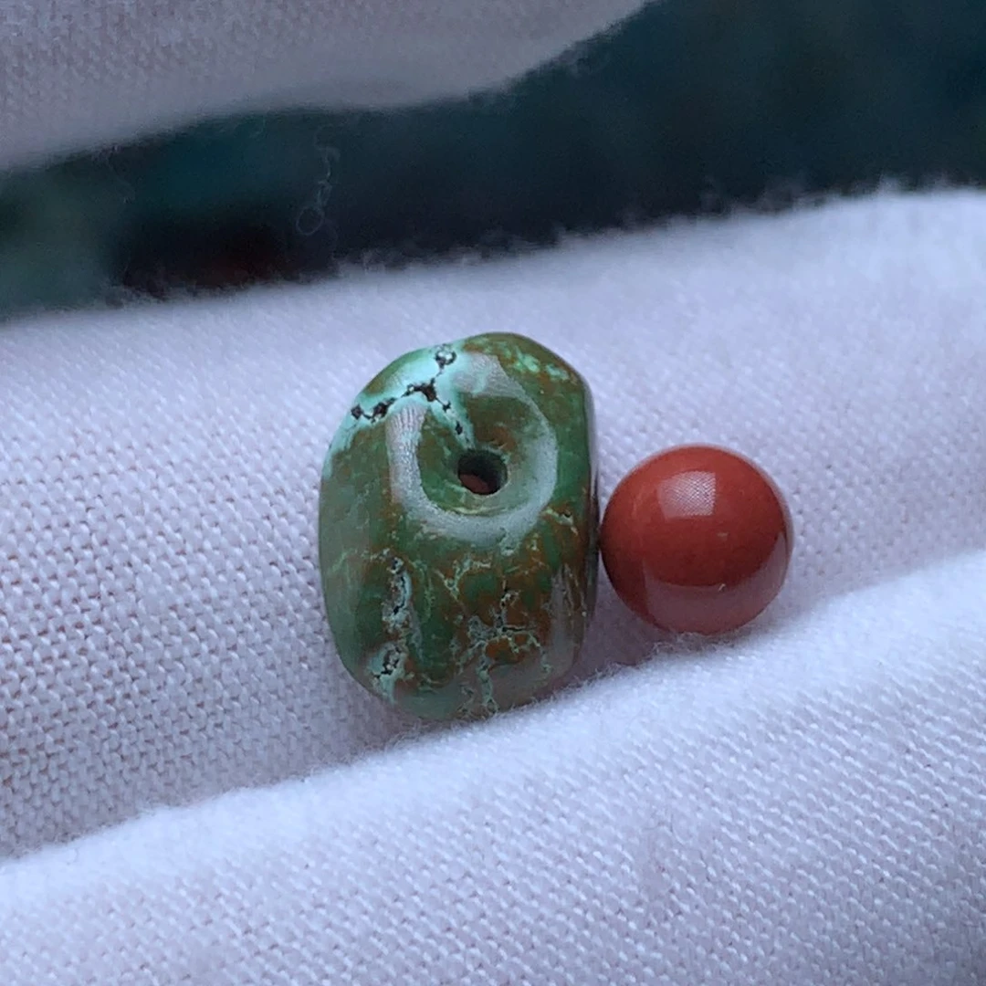 南红玛瑙未镶嵌珠宝奇石