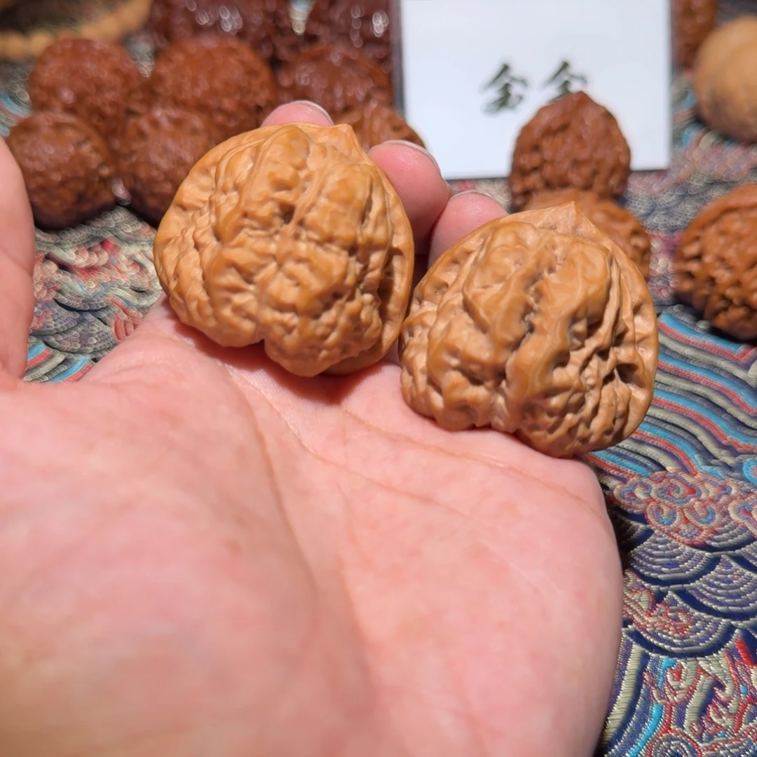 把件核桃1126三角蛙，尺寸43 43 39