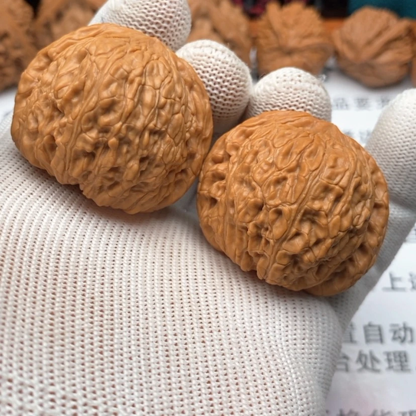 【闪购商品】把件文玩核桃30泥鳅背