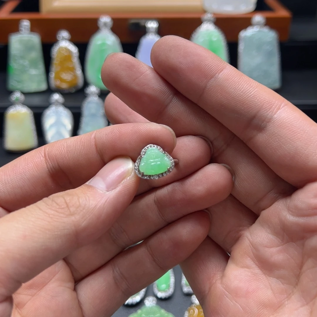 银S925镶嵌戒指翡翠韵*天然翡翠a货