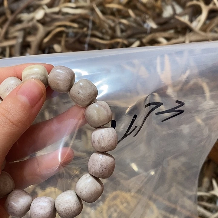 菩***花非金属鹿角鹿角鹿角