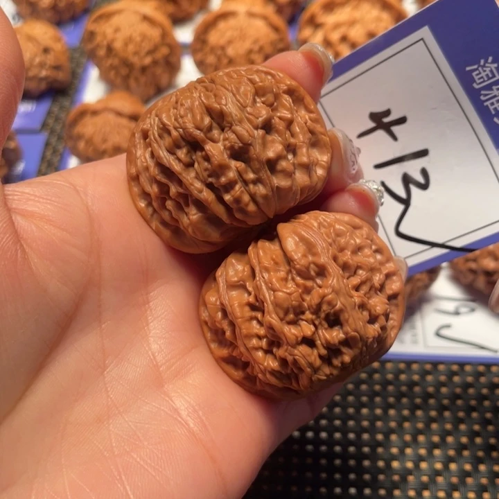 文玩核桃把件413号4.3楼