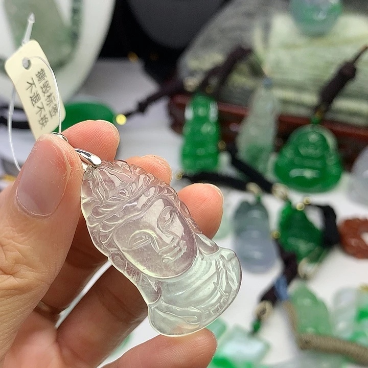 吊坠(赠链)未镶嵌翡翠