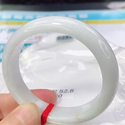 翡翠手镯（贵妃镯）未镶嵌0257号
