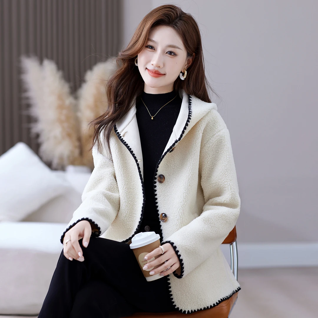 羊羔绒保暖休闲外套女士2025秋冬新款妈妈装减龄时尚百搭宽松上衣