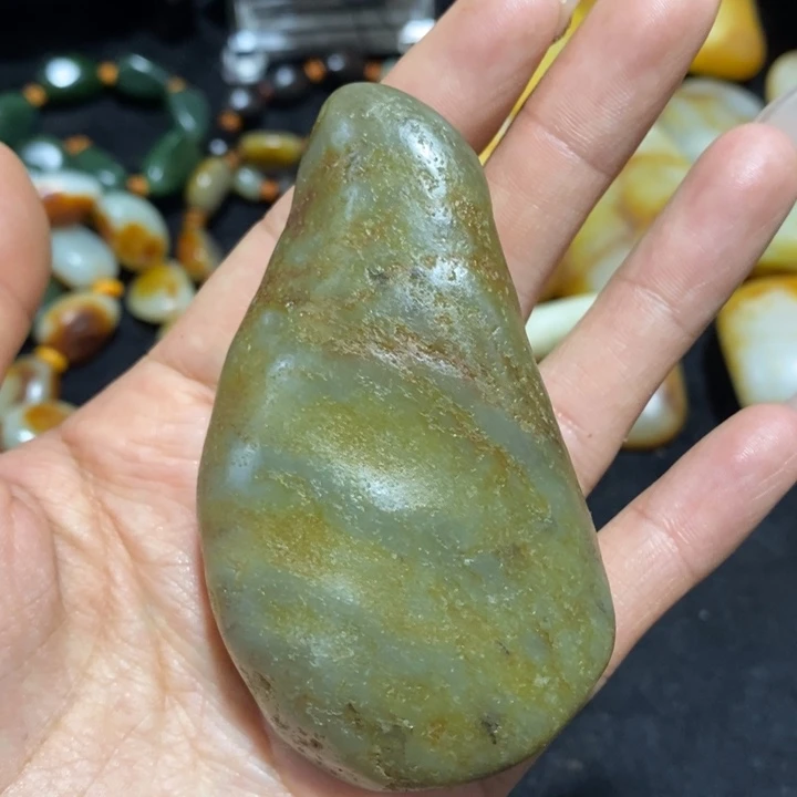 未镶嵌和田玉（糖玉）挂件