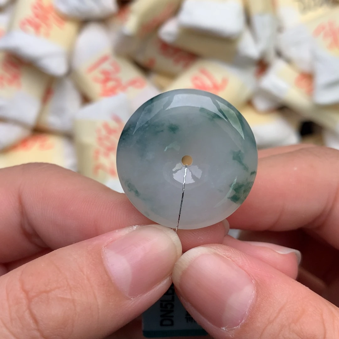 【闪购商品】翡翠挂件未镶嵌一