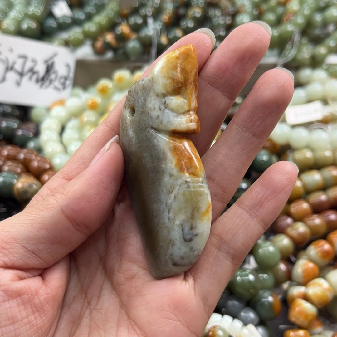 未镶嵌透闪石质玉把件微瑕