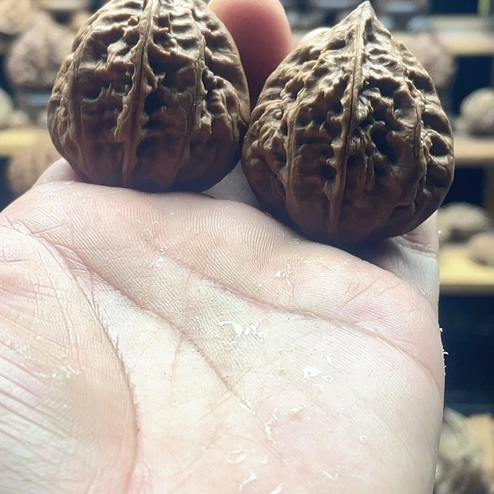 文玩核桃把件扁核桃福利