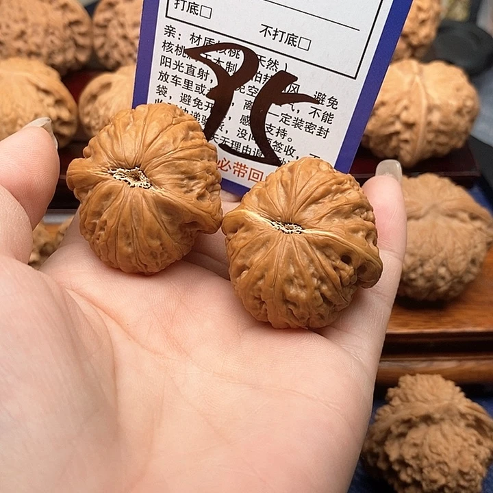 桃核吊坠好***?铁锤狮子头36