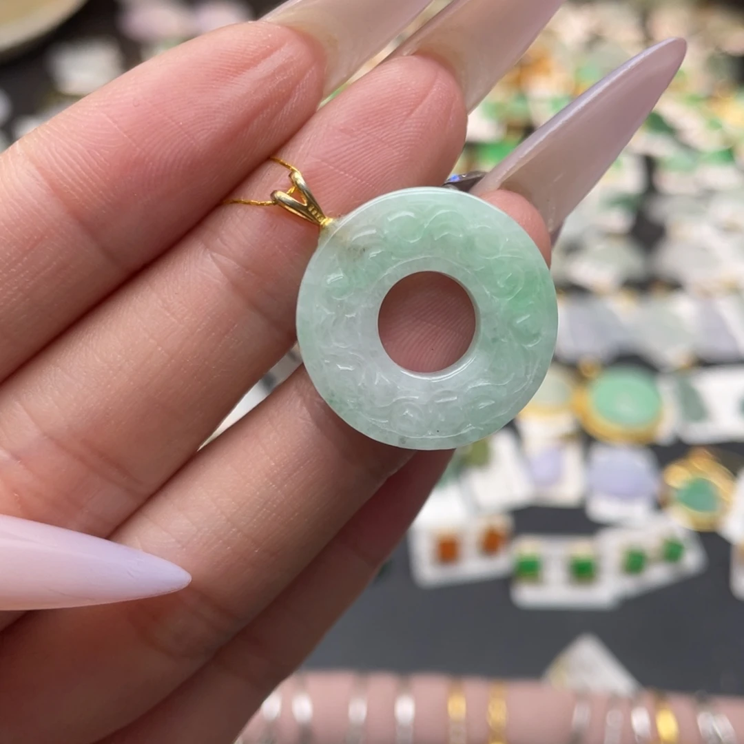 颈饰银S925镶嵌翡翠