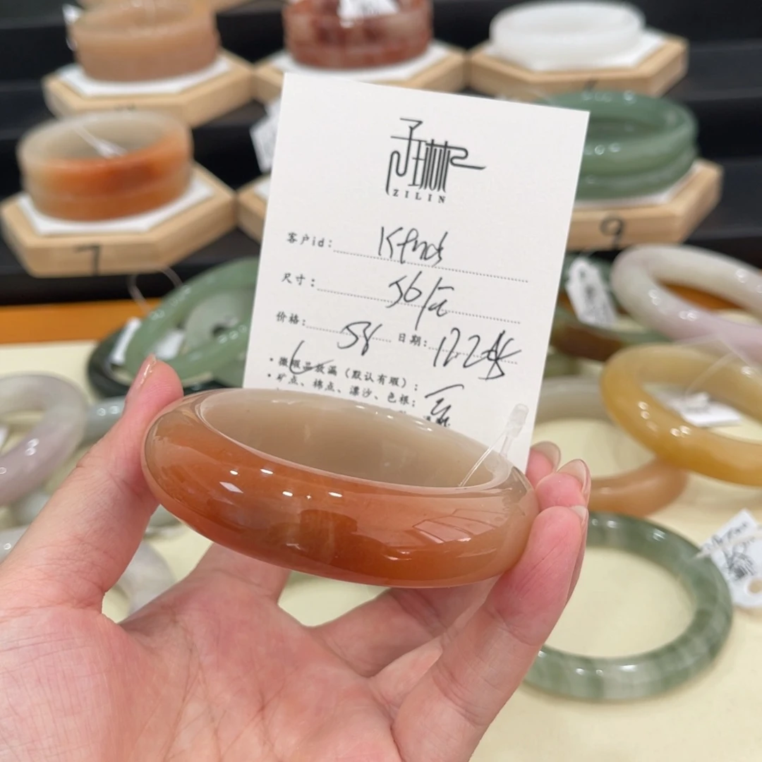 未镶嵌手镯石英质玉k***y