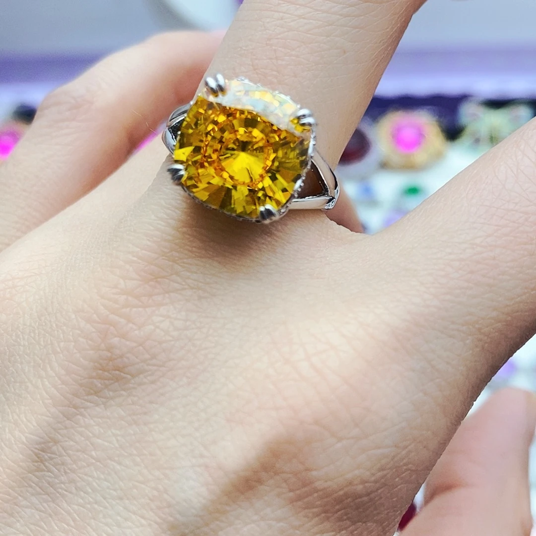 戒指彩色蓝宝石未镶嵌