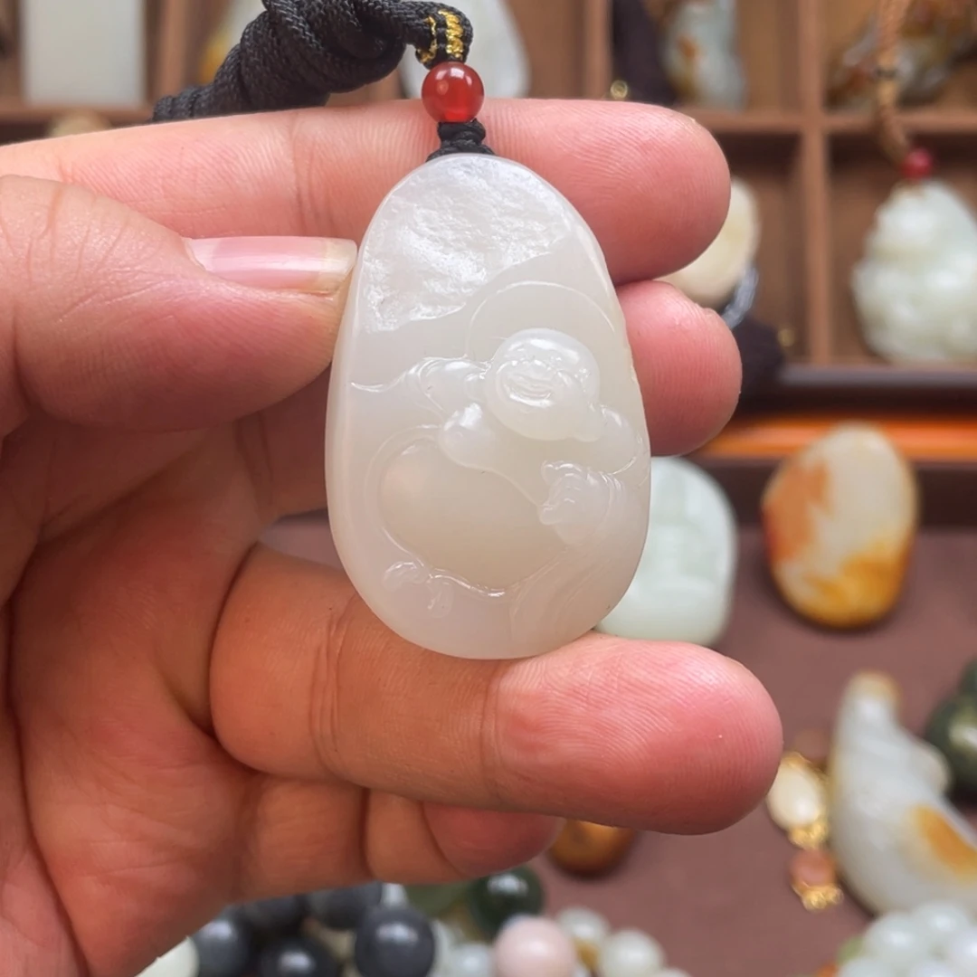 和田玉未镶嵌挂件