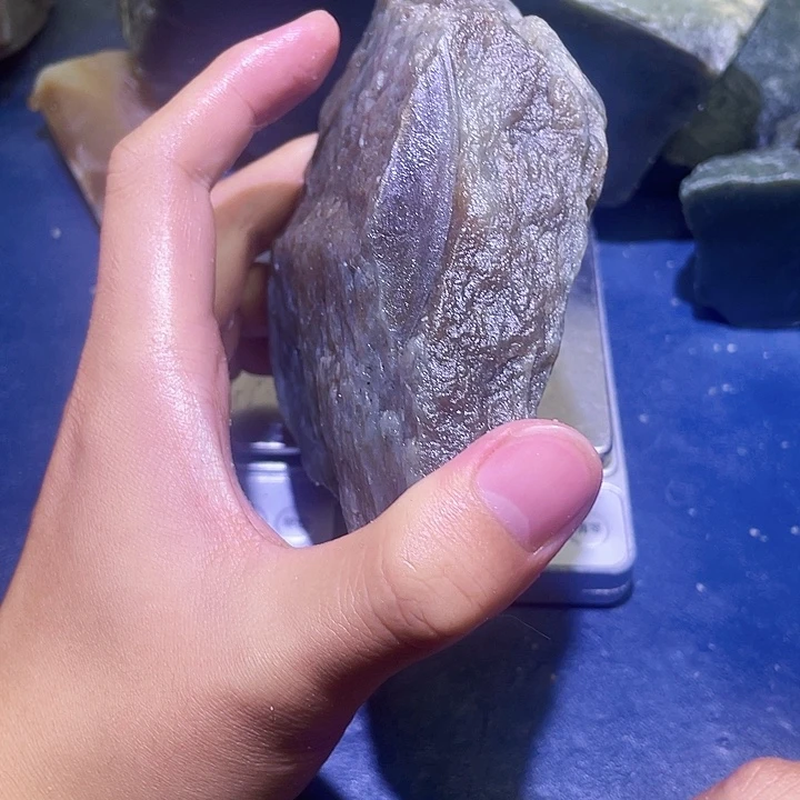 未镶嵌和田玉（糖玉）珠宝半成品
