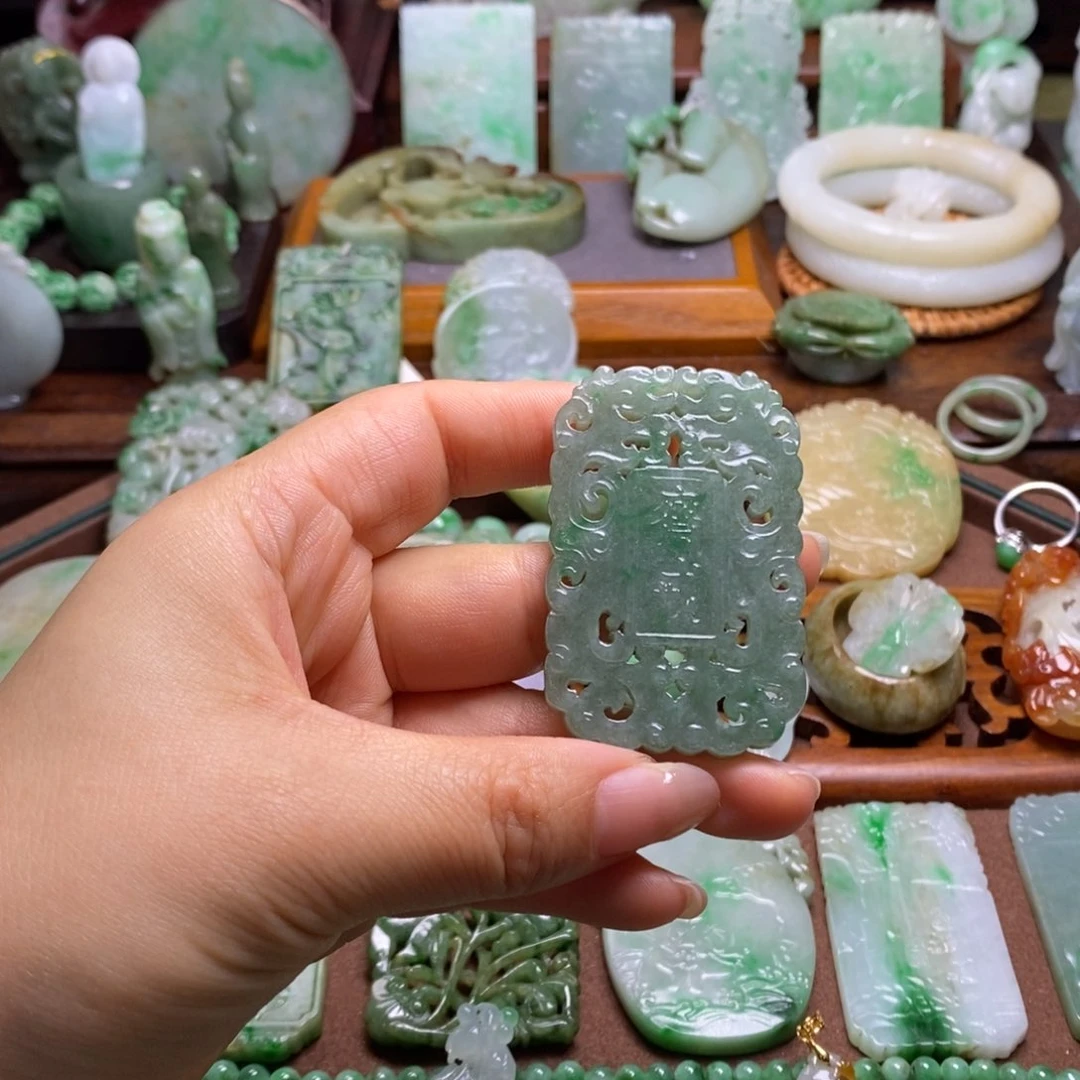 阿***明翡翠挂件未镶嵌111111111111111