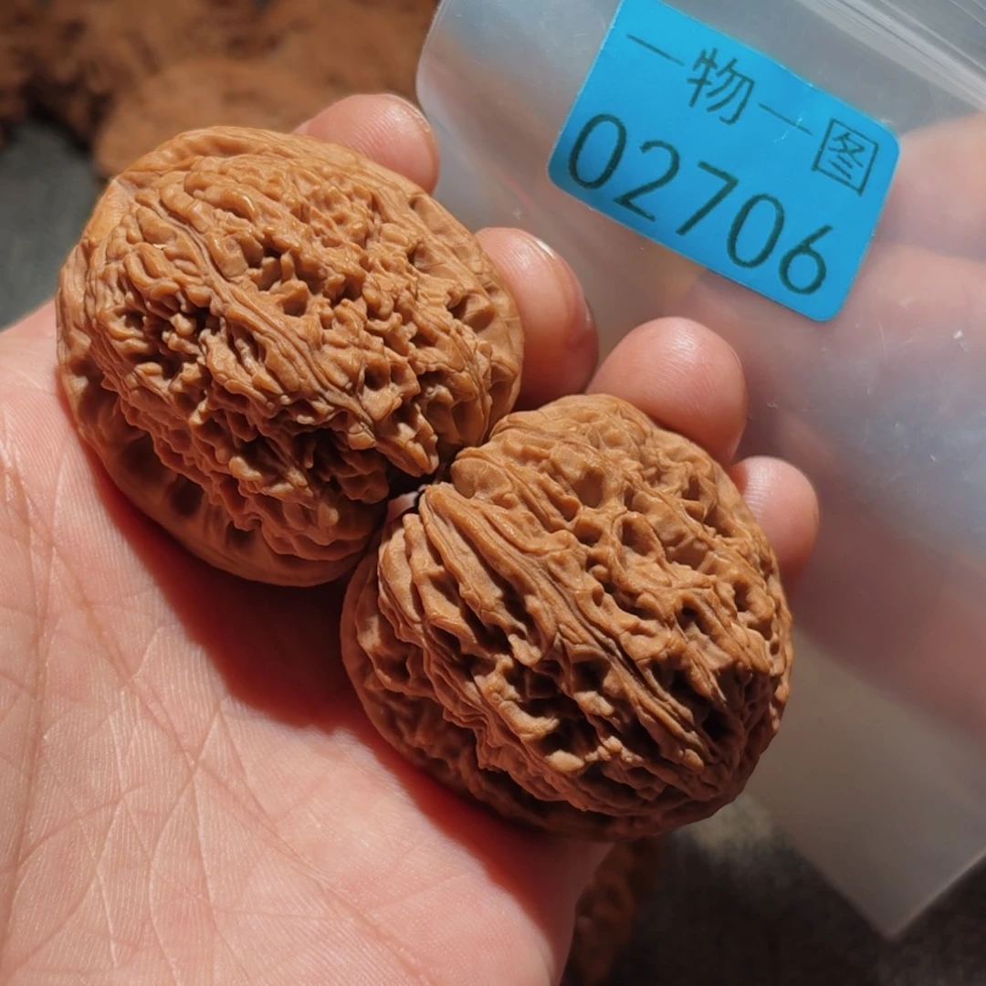 文玩核桃把件南疆