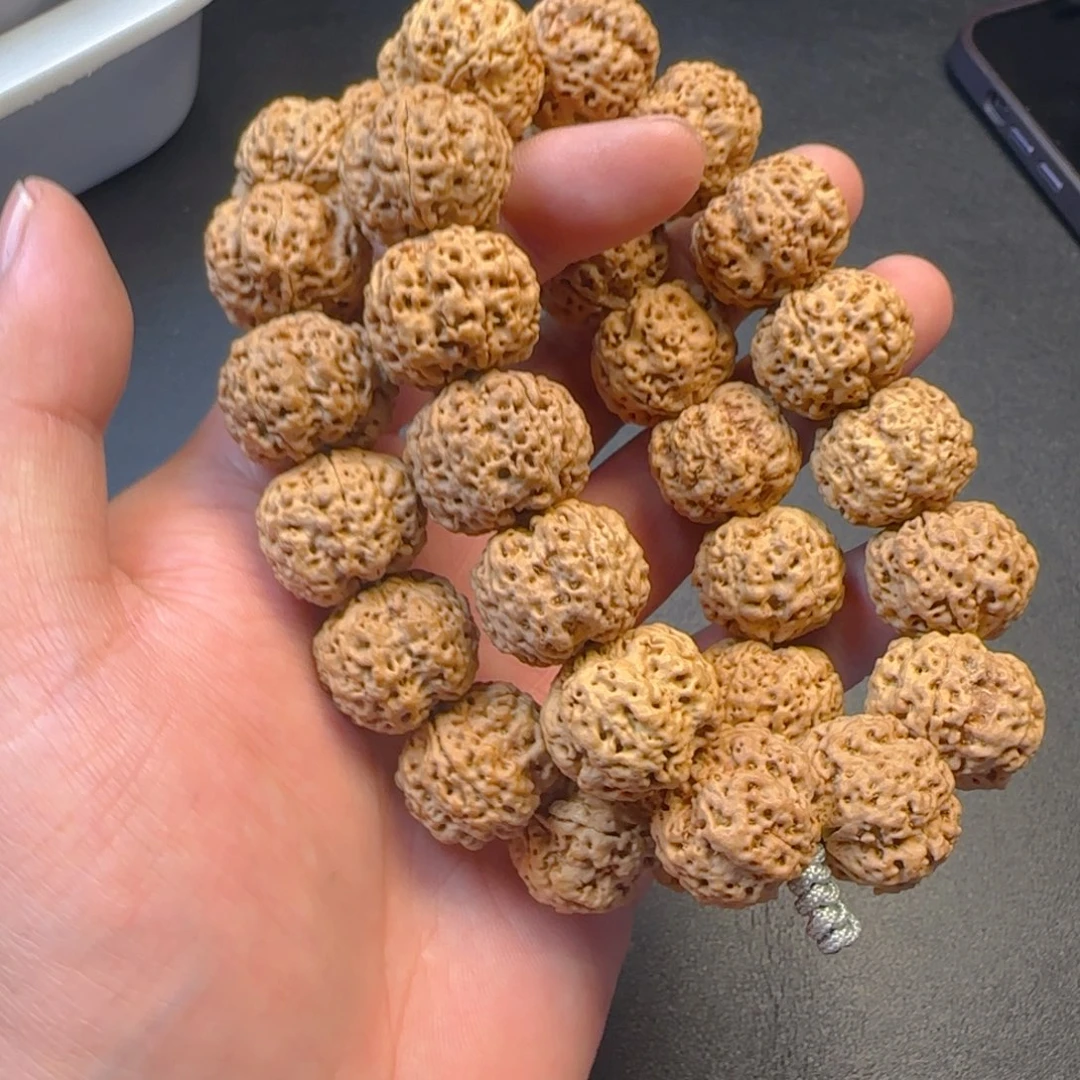 金刚菩提手串梁产区梅花金刚