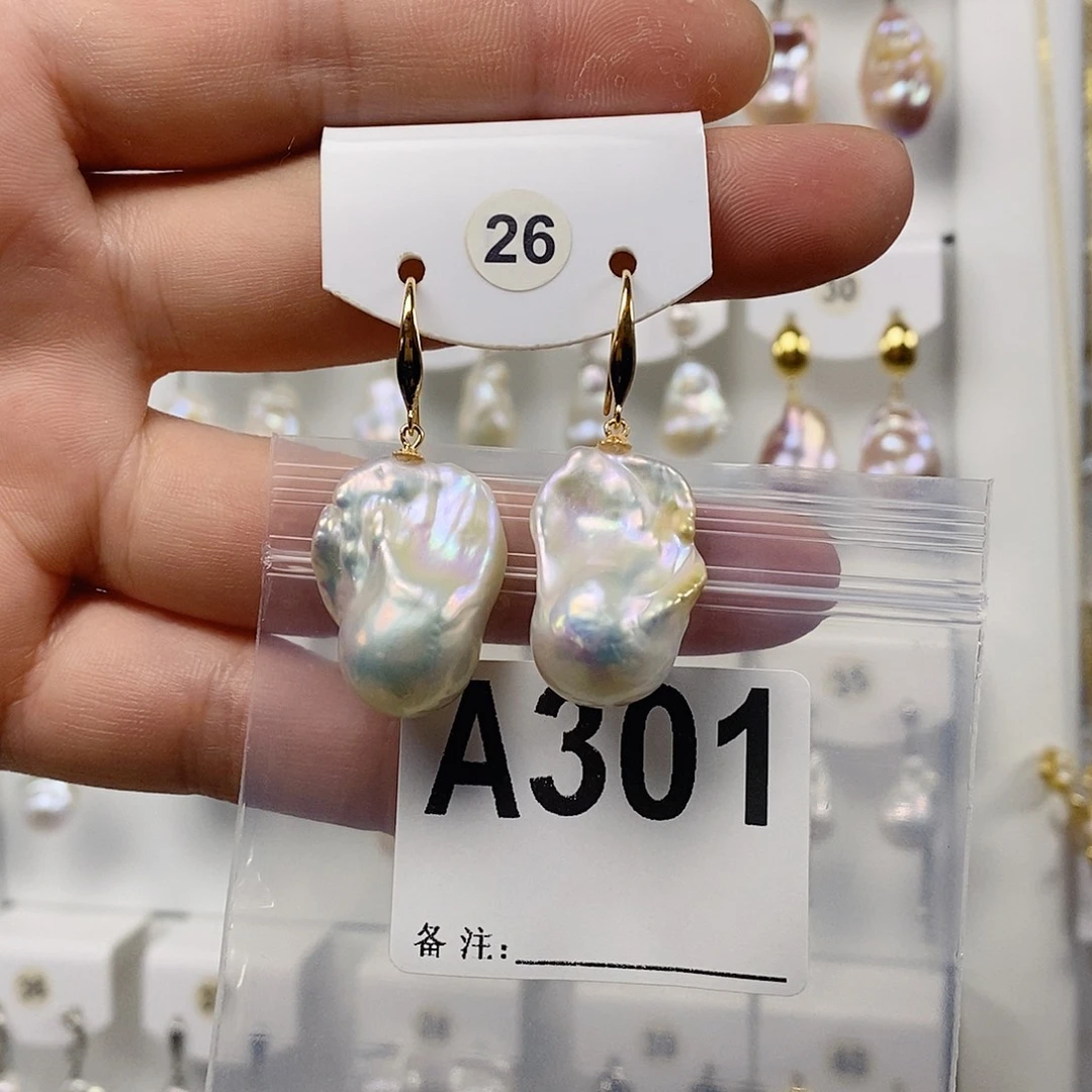 手***9颈饰未镶嵌淡水珍珠