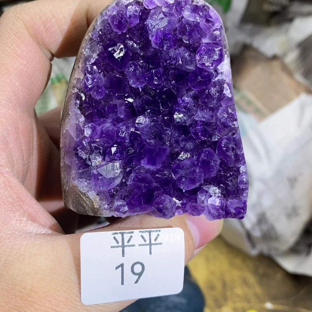 紫晶乌拉圭未镶嵌