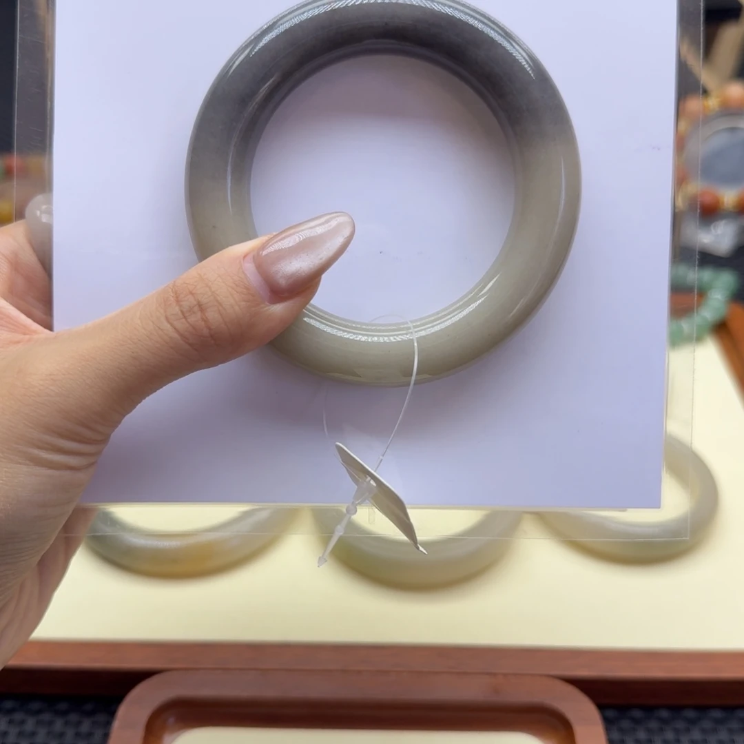 石英岩玉手镯合金