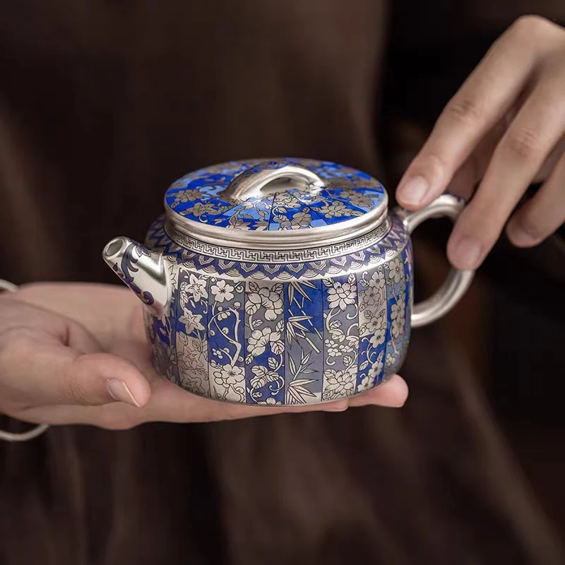 【闪购产品】宋瑜老师梅兰竹菊鎏银汉瓦壶两杯礼盒装+茶夹茶巾+茶盘