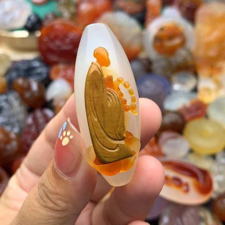 薇***玛瑙/玉髓未镶嵌颈饰
