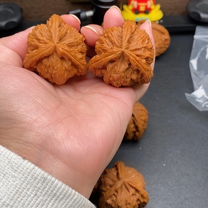 把件文玩核桃白奔