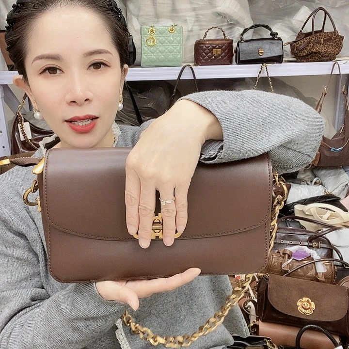 蚕丝小牛剖层皮革PU