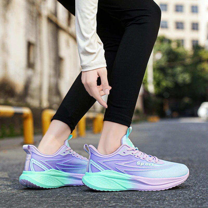 春季爆款软底碳板跑步鞋轻便休闲情侣网面鞋子百搭学生A66