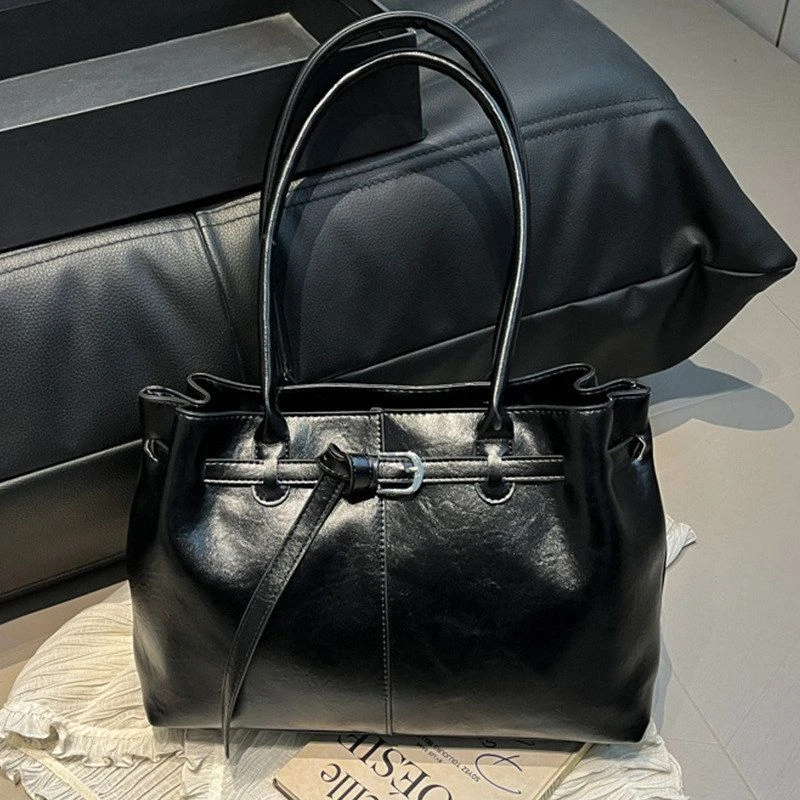 秋冬韩版复古高级感时尚单肩包包女2025新款百搭大容量通勤托特包