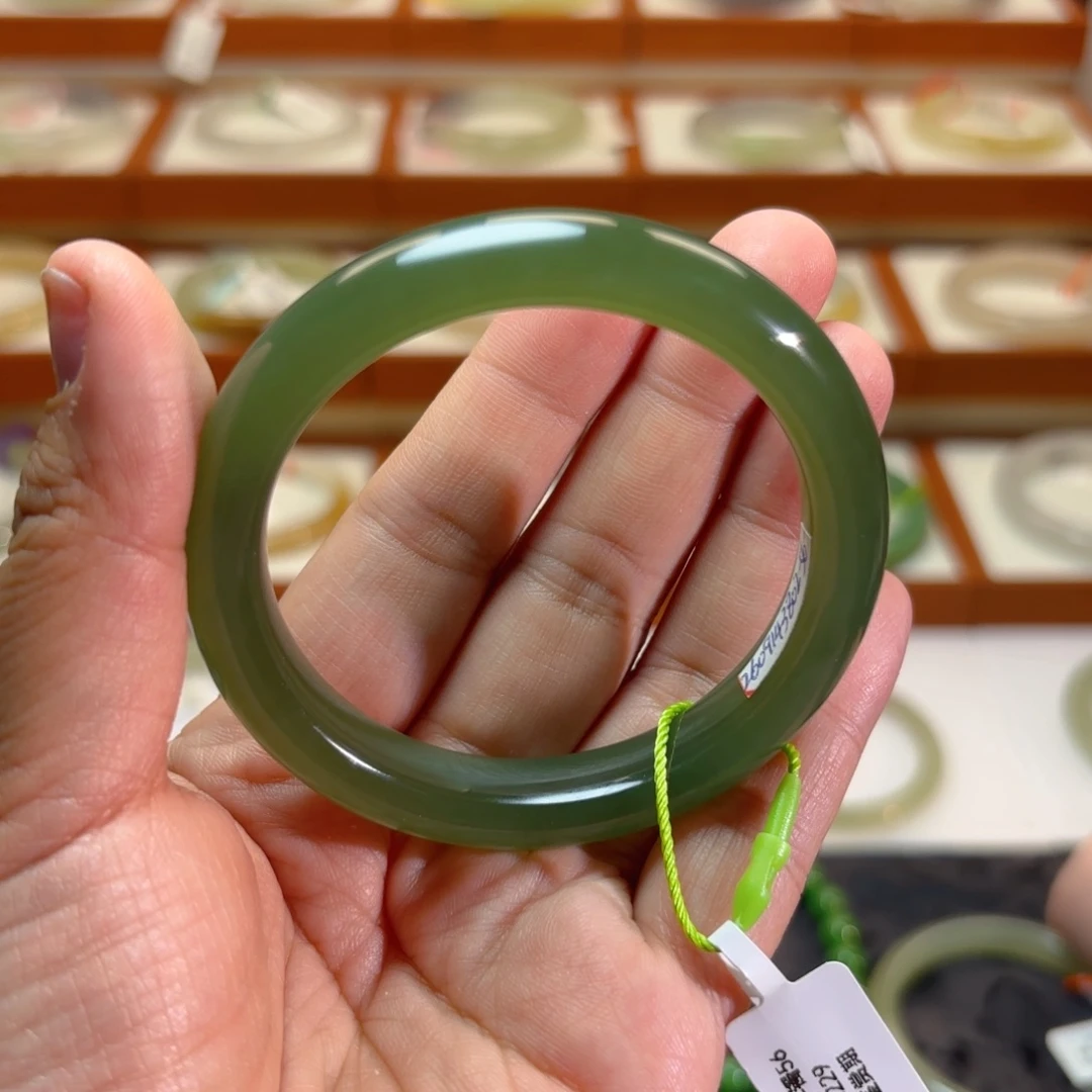 和田玉未镶嵌手镯冰猫湖水手镯