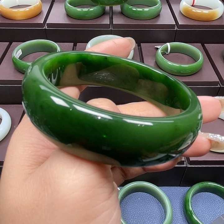 和田玉（碧玉）未镶嵌手镯60/61圈口可带