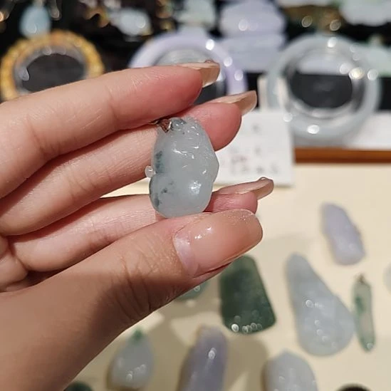 翡翠未镶嵌颈饰天然缅甸翡翠A货葫芦吊坠