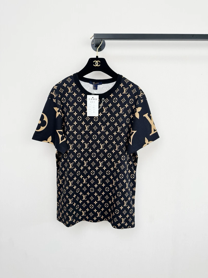 95新 LouisVuitton/路易威登 短袖 正品 L码