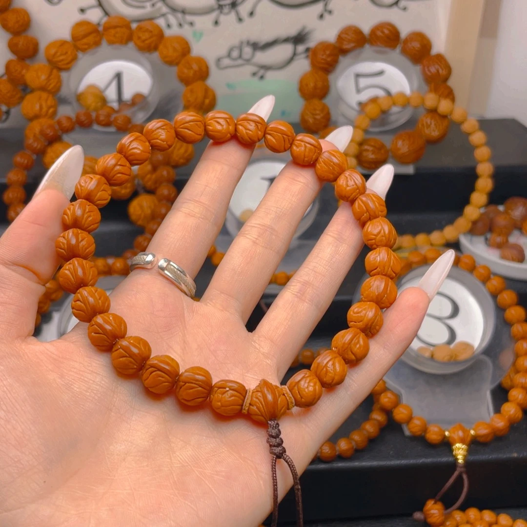 徐***^吊坠文玩核桃1.111111111