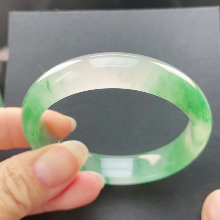 石英质玉未镶嵌手镯50 －51