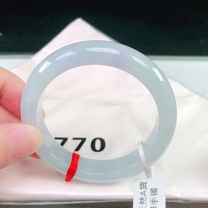 翡翠未镶嵌手镯770