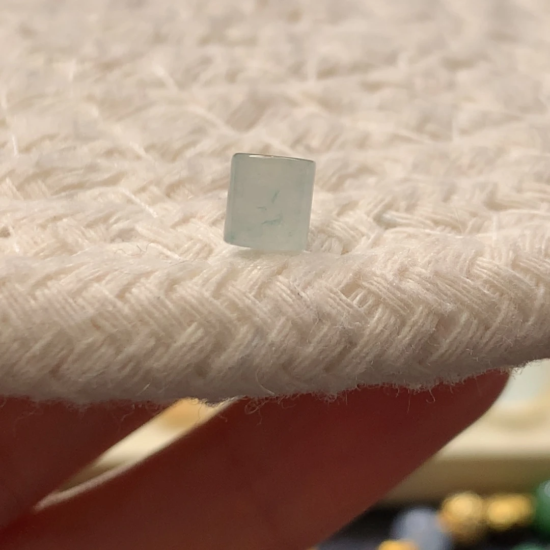 定制翡翠未镶嵌 毛货抛光定制 晴底飘花桶珠