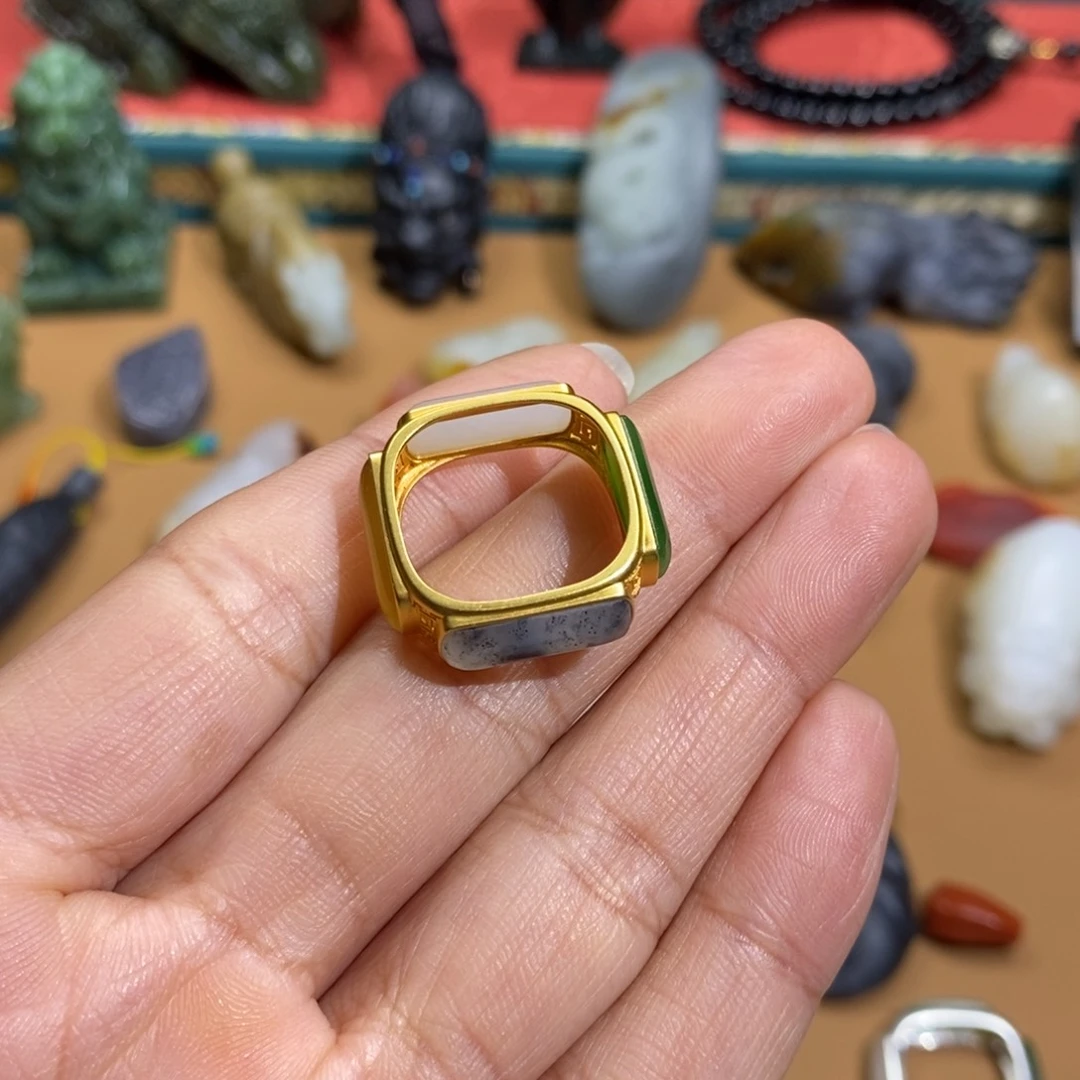 和田玉颈饰18K金镶嵌难***?