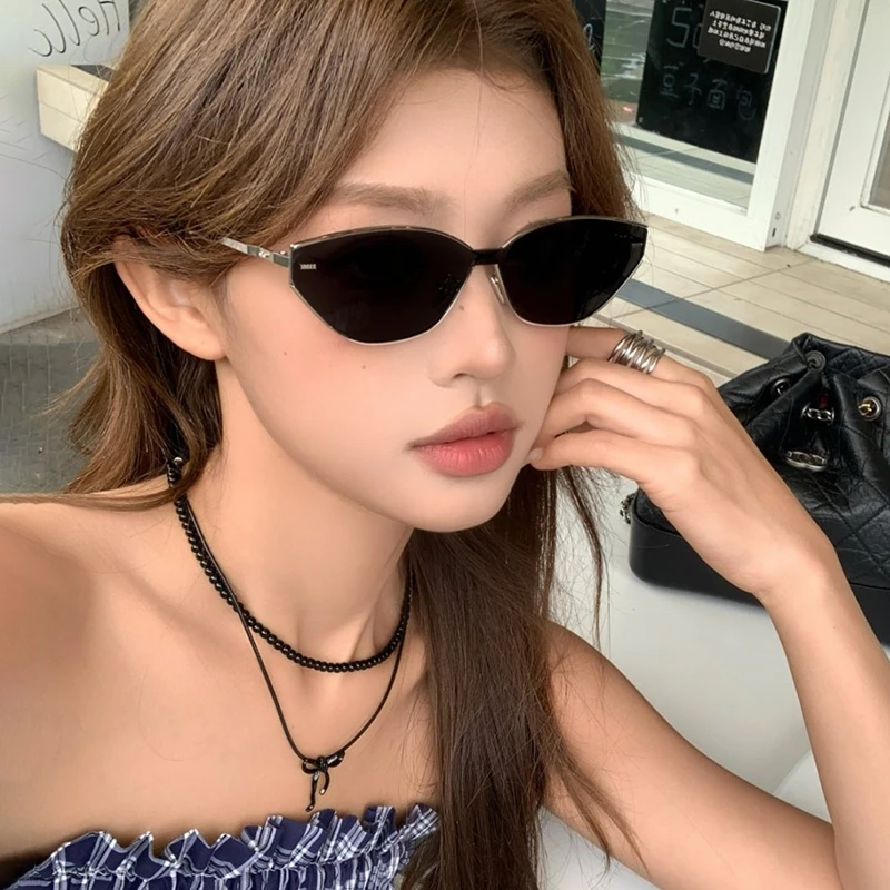 复古老钱风金属猫眼墨镜女高级感适合方圆脸连体防紫外线太阳眼镜