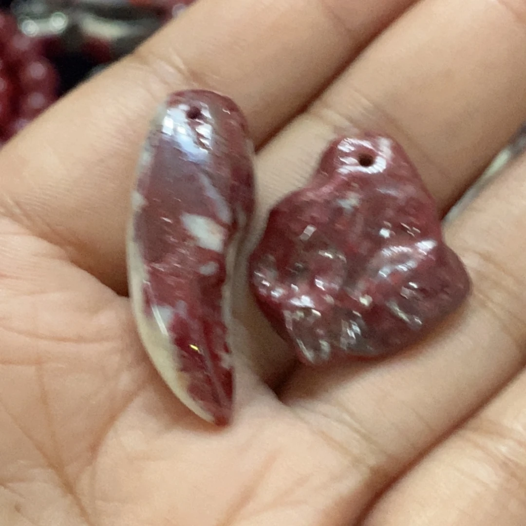 开****天然辰砂天然朱砂原石原矿随形吊坠