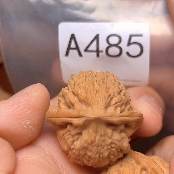 吊坠文玩核桃36金牛