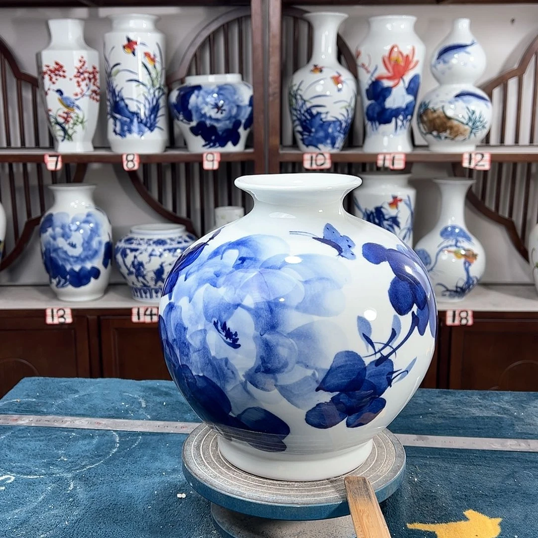 摆件景德镇陶瓷石青牡